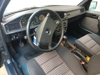 Mercedes-Benz 190E 1991
