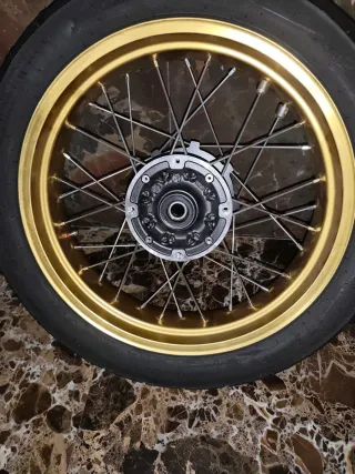 Llantas CRF AFRICA TWIN 1000 18-19 del y tras