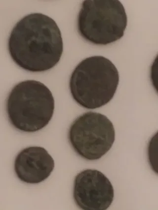 Lote 26 monedas emperadores romanos