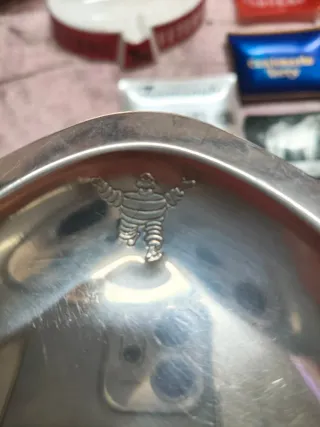 Cenicero Pirelli Metal