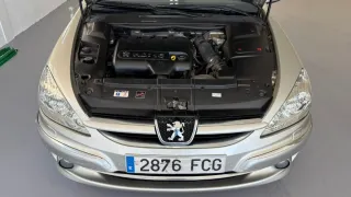 Peugeot 607 2006