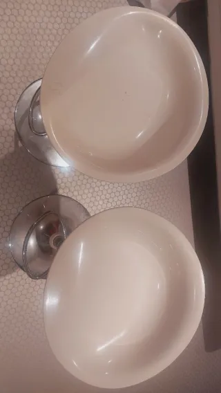 Taburetes altos blancos (2 unidades)