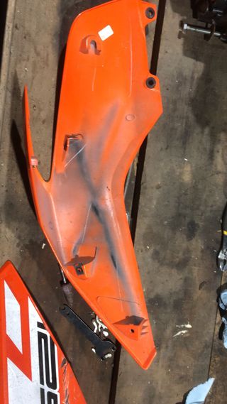 Carenados KTM Duke 125 2021 Naranja/Blanco