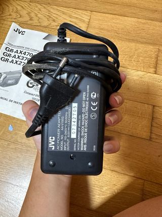 Videocámara JVC VHS-C GR-AX270EG Negra