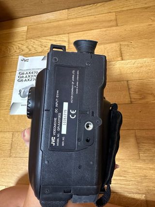 Videocámara JVC VHS-C GR-AX270EG Negra