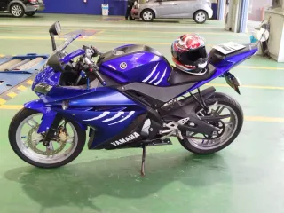 Yamaha YZF R125 Azul