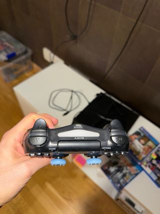 Consola PS4 Negra + 3 Juegos + Mando