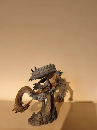 Capcom Creator's Model Ivory Lagiacrus
