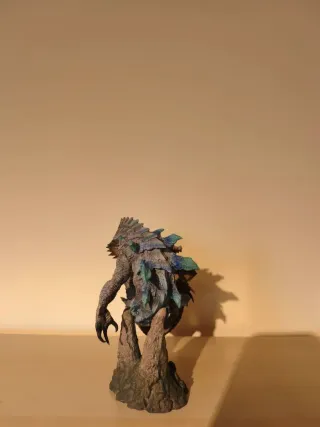 Capcom Creator's Model Ivory Lagiacrus