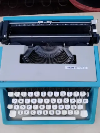 Máquina de Escribir Olivetti Lettera 31