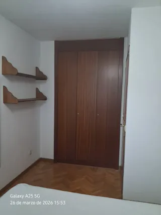 Se alquila una habitación en colmenar viejo.