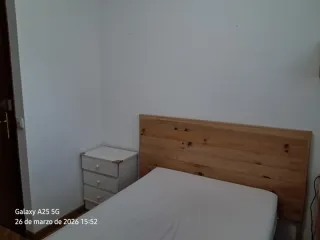Se alquila una habitación en colmenar viejo.