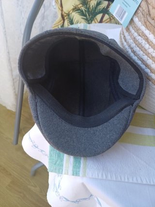 Gorro sombrero de hombre con diseño espiga