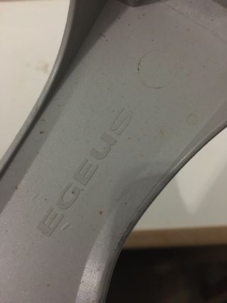 1 Tapacubos Renault 16”