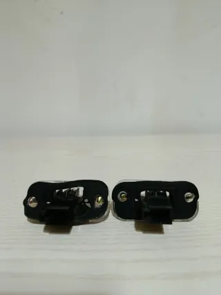 Pilotos matrícula Hella originales Golf MK2