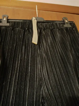 Pantaloni eleganti neri plissettati