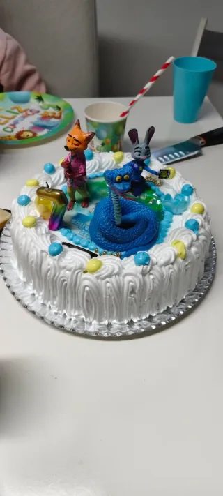 Figuras para tarta de cumpleaños
