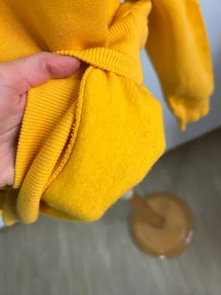 Sudadera The North Face mostaza