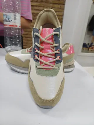 Zapatillas deportivas BeeStride