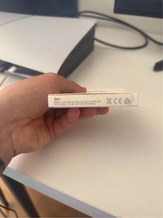 Apple AirTag sin abrir completamente nuevo