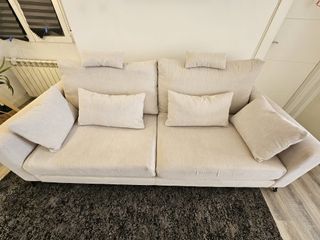 Sofá 3 plazas diseño nórdico beige impecable