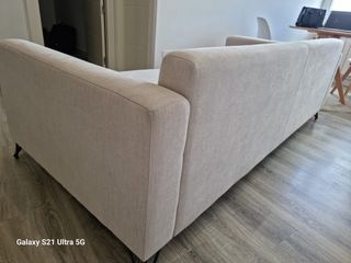 Sofá 3 plazas diseño nórdico beige impecable