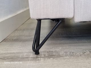 Sofá 3 plazas diseño nórdico beige impecable