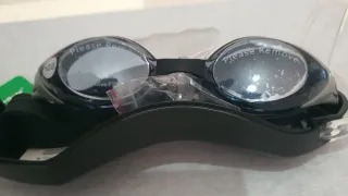 Gafas de natación antivaho UV