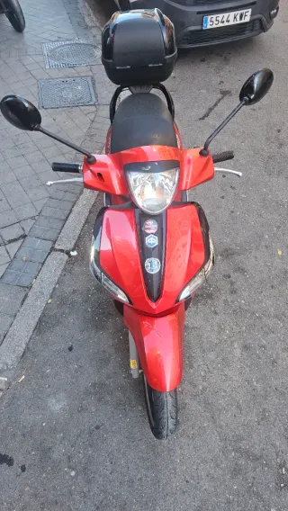 Piaggio Liberty S Roja Scooter Automática