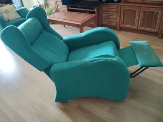 Sofá 3 plazas verde + sillón relax