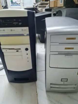 Torre PC Beige y Azul