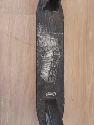 Patinete plegable negro