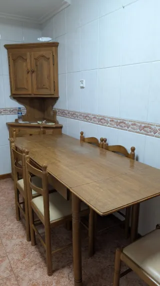Conjunto de mesa extensible y 6 sillas de cocina