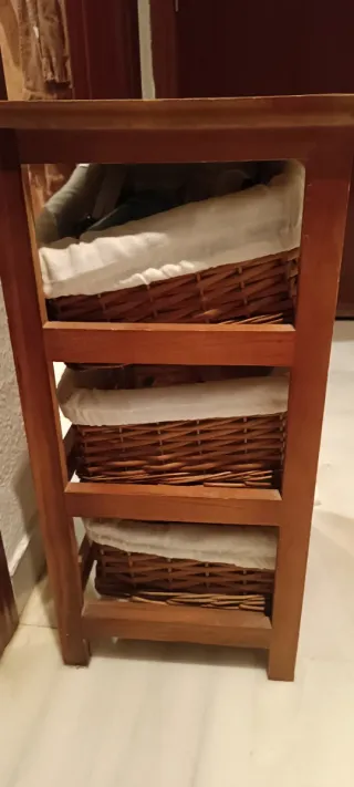 Mueble auxiliar 3 cestos madera y mimbre