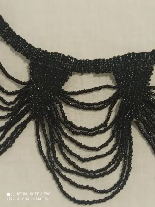 Collar de cuentas hecho a mano.