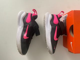 Nike Scarpe Bambina Nero/Rosa Taglia 6c