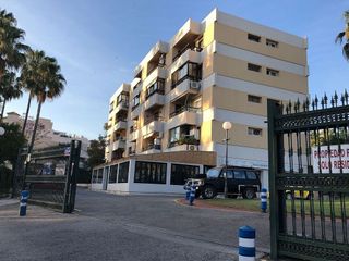 Piso en alquiler en Los Naranjos - Las Brisas en Marbella