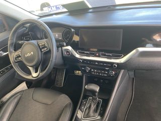 KIA Niro hibrido , 2022 con 10.000 kms