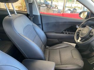 KIA Niro hibrido , 2022 con 10.000 kms