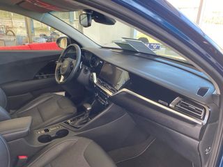 KIA Niro hibrido , 2022 con 10.000 kms