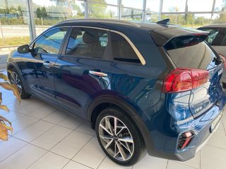KIA Niro hibrido , 2022 con 10.000 kms