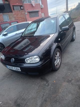 Volkswagen Golf 2003