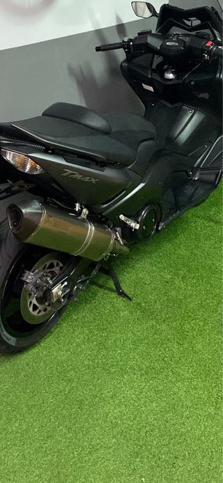 Yamaha Tmax 530 Maxi Scooter Gris
