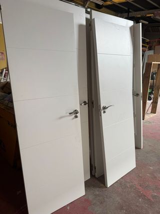 5 Puertas Blancas
