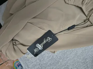 Completo elegante donna beige
