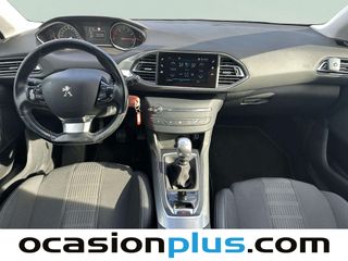 Peugeot 308 PureTech 130 S&S Allure 96 kW (130 CV)