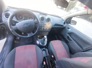 Ford Fiesta 1.4 TDCi 70cv 2008  205.000 Futura 5p