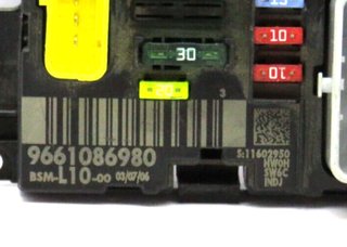 Caja de Fusibles PEUGEOT / CITROEN 9661086980 BSM-L10-00 BSML1000