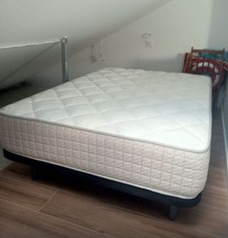 CHOLLO BASE TAPIZADA /SOMIER + COLCHON