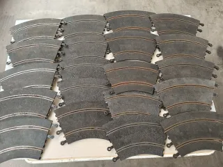 Piezas Scalextric: Mandos, pistas y transformadore